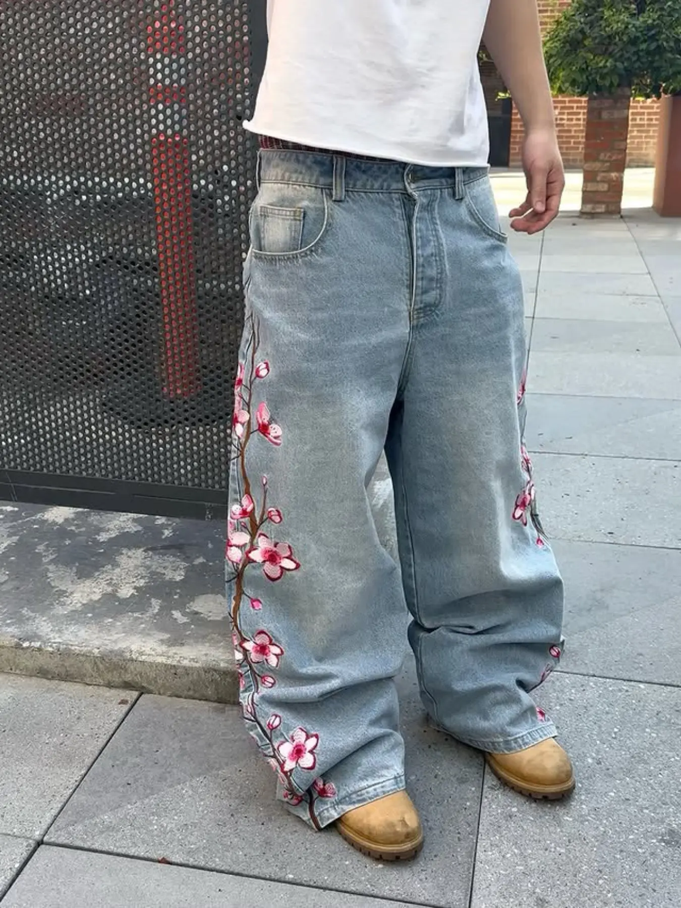 New Traditional Style Men's Wide Leg Denim Jeans, Washed Light Blue, Side Floral Embroidery, Straight Fit Long Pants, Trendy Casual Fashion