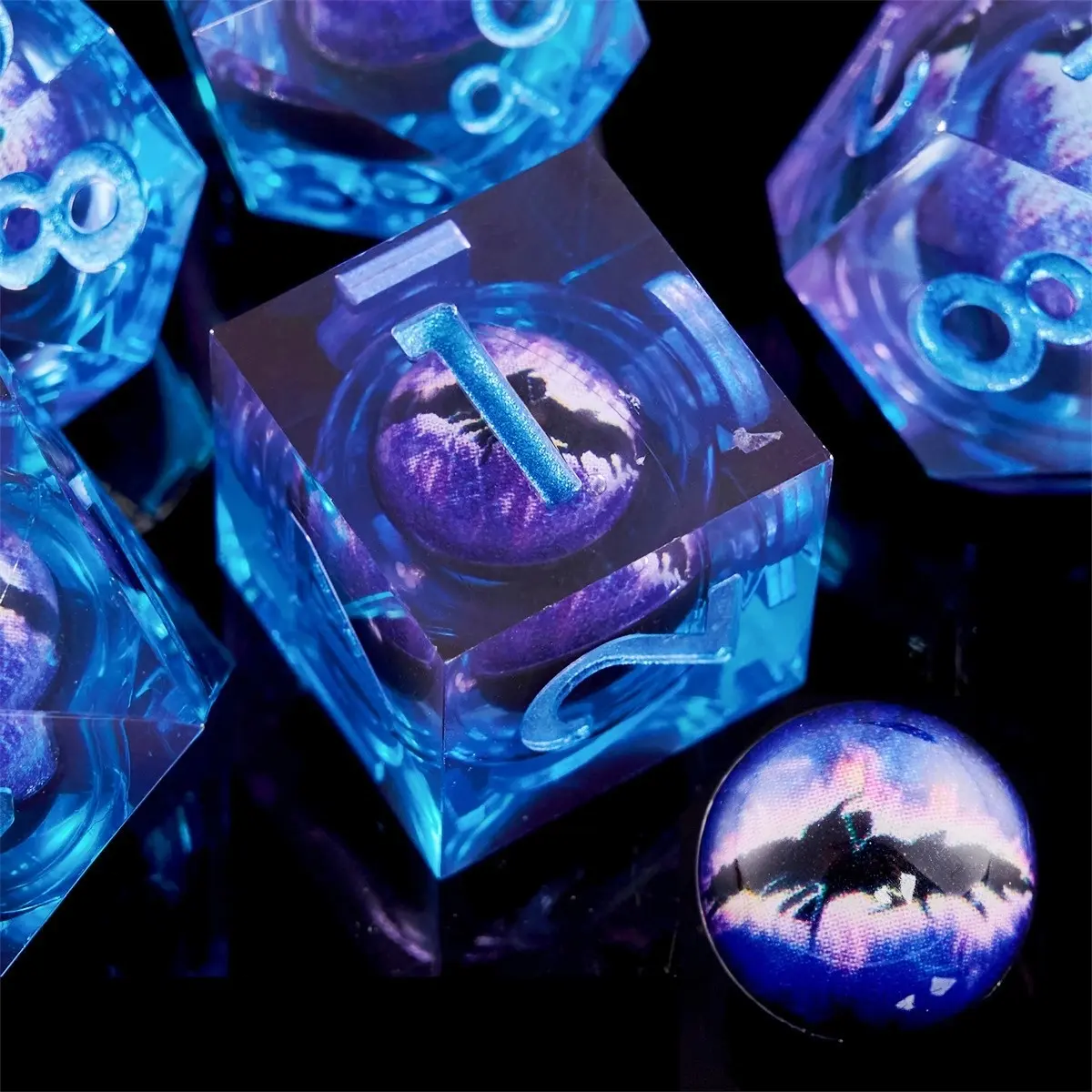 Dragon King Eyes Resin Dice Set, Gift for Dnd Players, Complete Role Playing Game Dice Set, Dragon Theme D&d Dice, Tabletop Rpg Dice Set