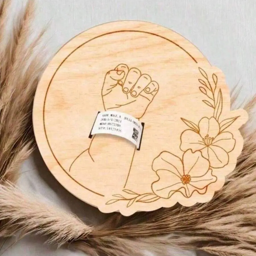 Wooden Bracelet Memorial Plate Carved Round Disk Gift for New Parents, Unique Present for Girls and Boys, Special Keepsake Item