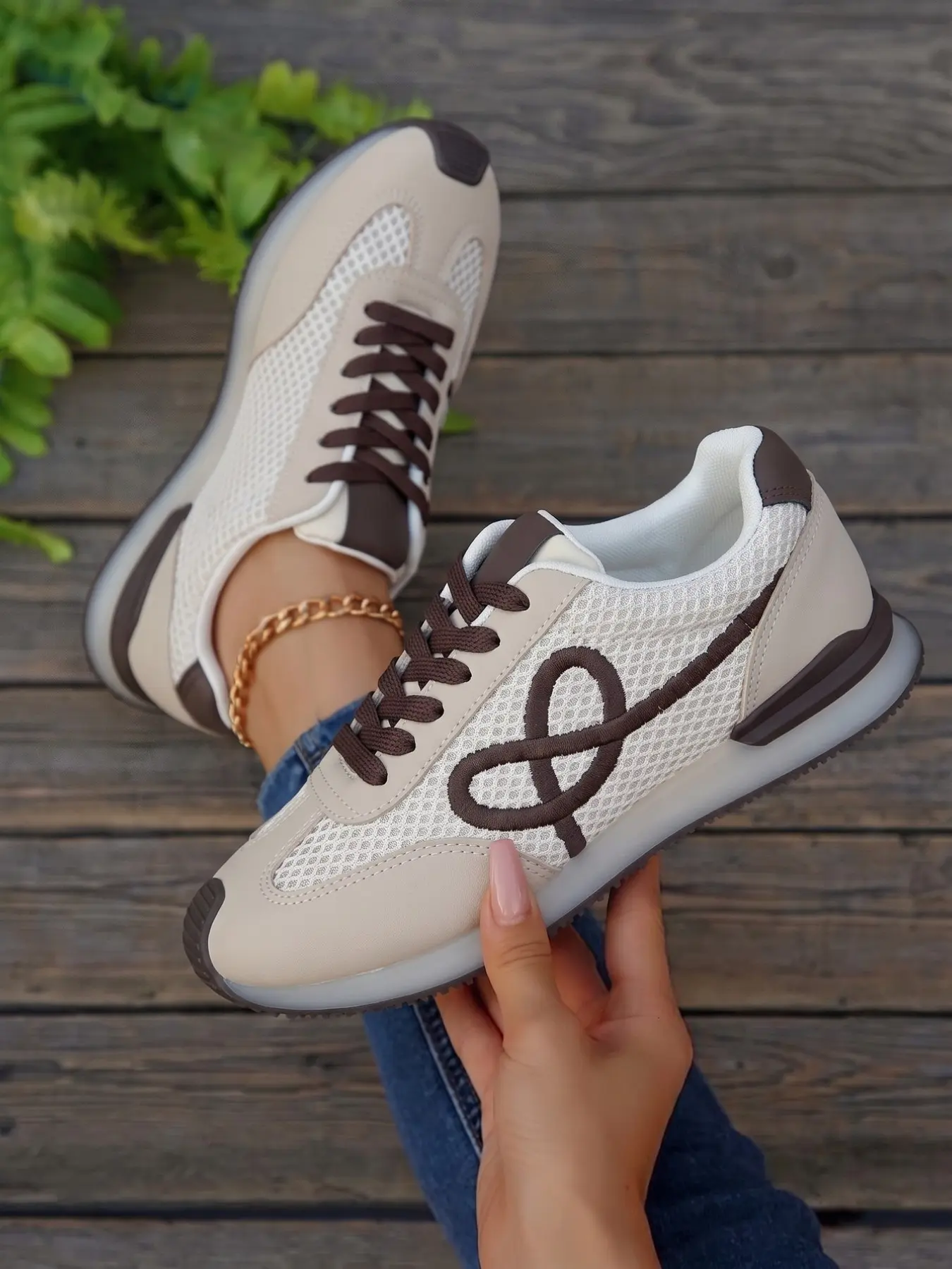Vintage Maroon Patchwork Mesh Agoo Shoes for Women, Breathable Lace-Up Casual Sneakers, Lightweight Soft Sole Commuter Trainer