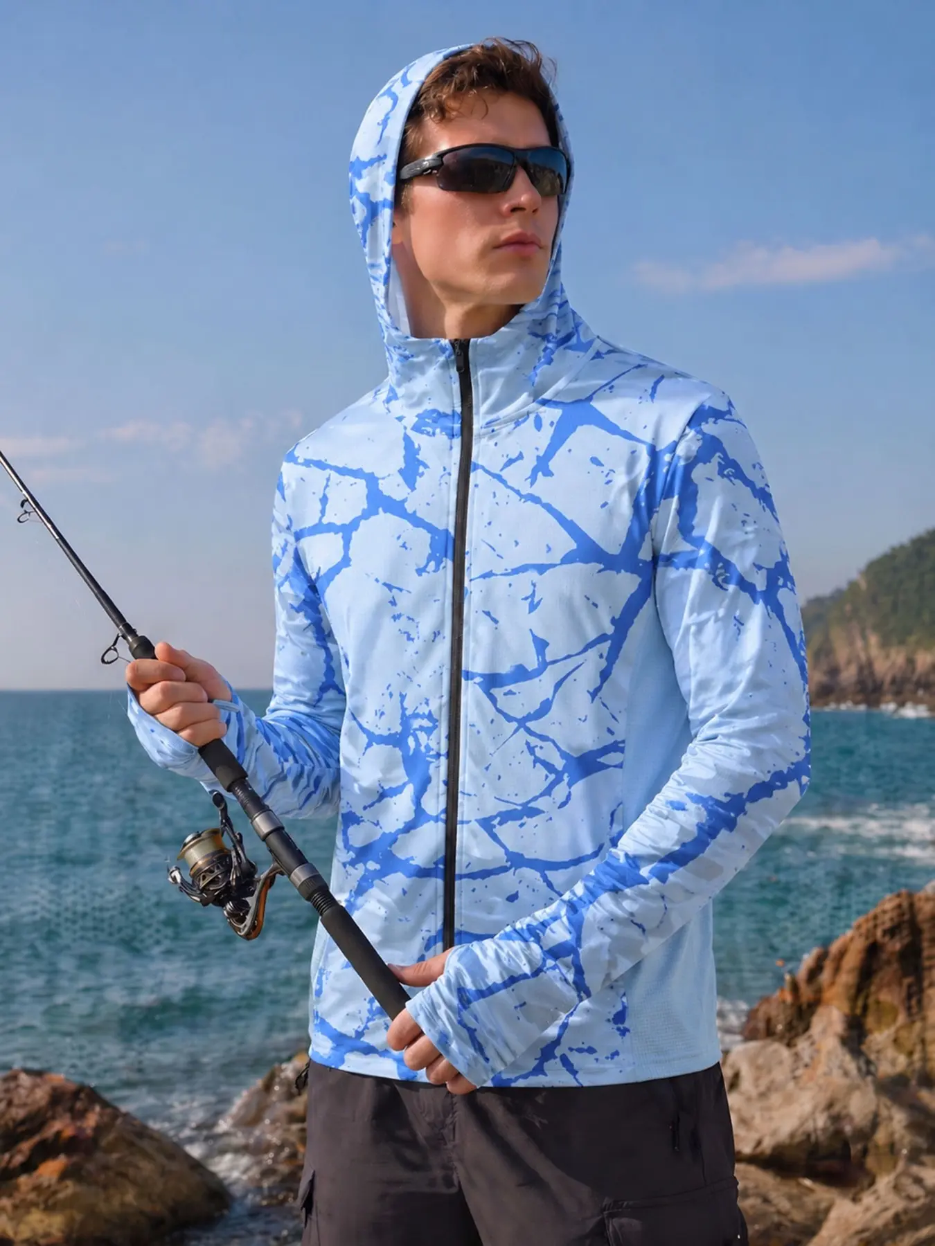 2026 Full-Zip Hooded Fishing Jacket, UV Protection, Cool Comfort, Light Blue Base, Ocean Splash Print, Ideal for Shallow Water Fishing