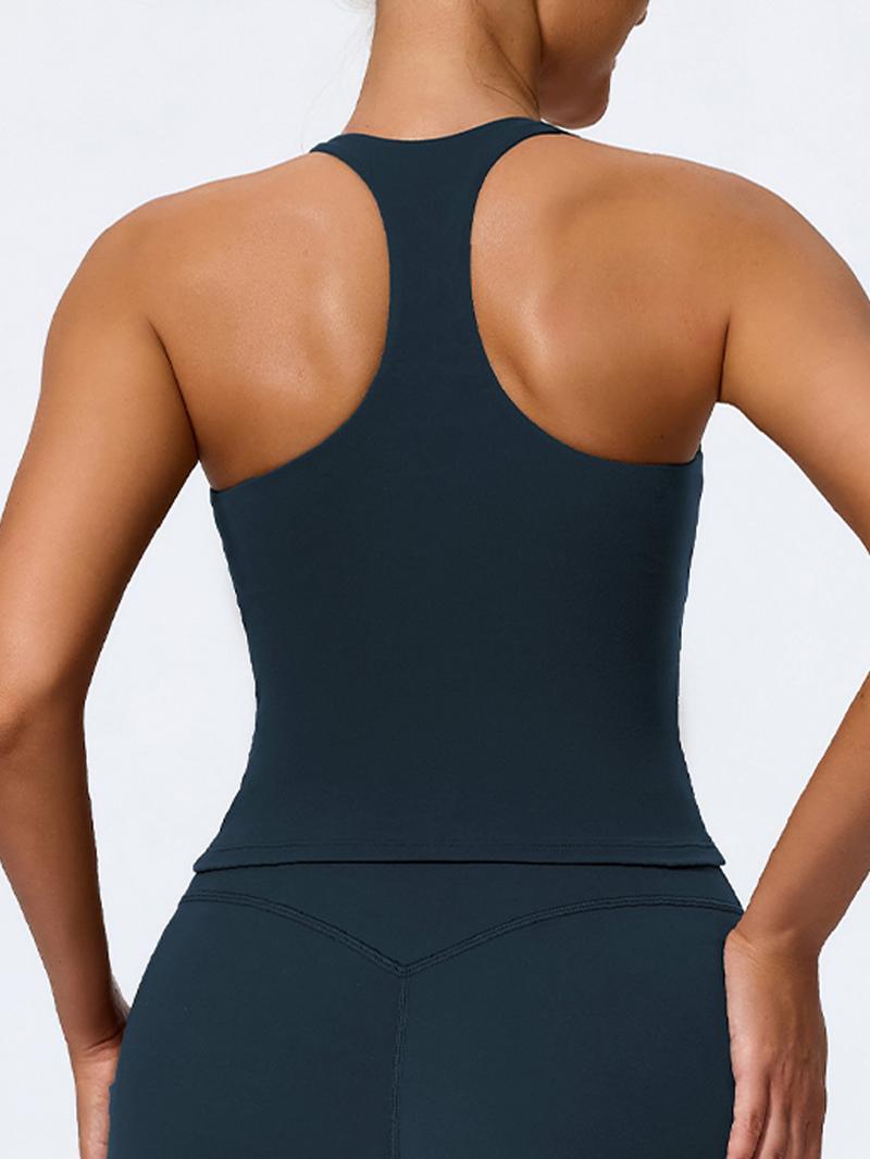 Women's Sleeveless Soft Sports Tank Top with Chest Pads, Slim-Fitting Yoga Shirt for Flexible Movement, Ideal for Outdoor Jogging and Gym Workouts, Sleeveless Gym Tops