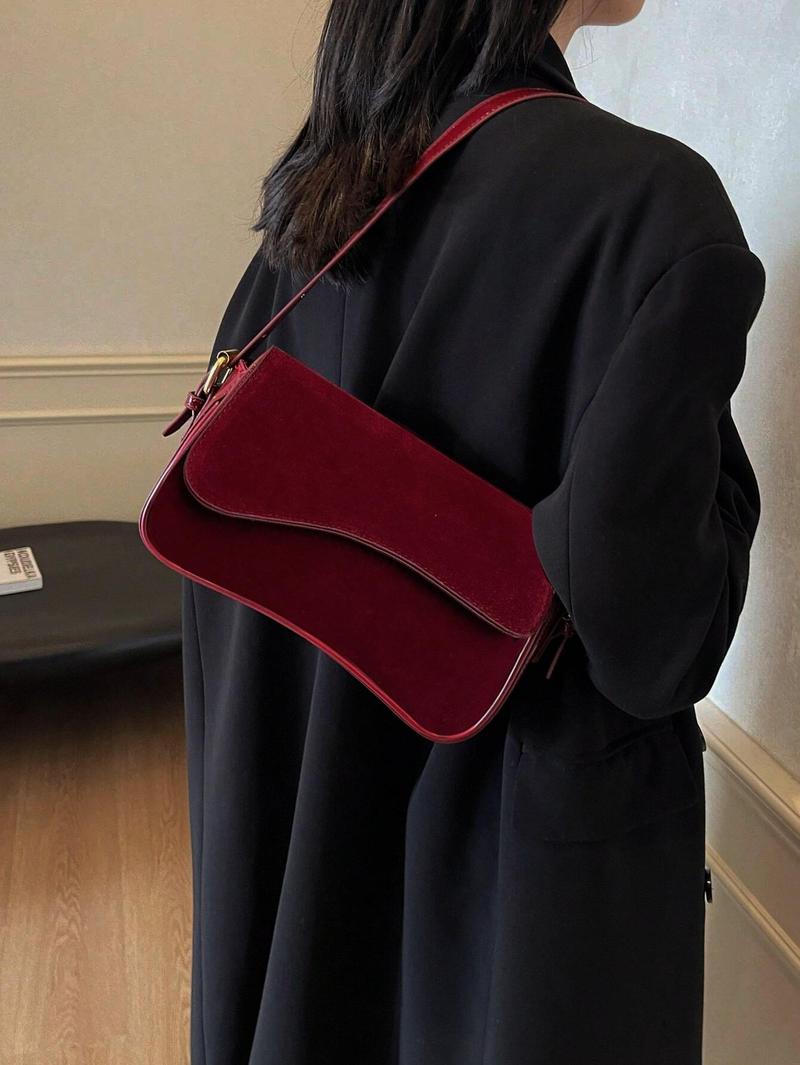 Vintage Minimalist Women's Square Bag in Wine, Crocodile Pattern PU Leather Classic Flap Shoulder Bag, Versatile for Commuting and Parties