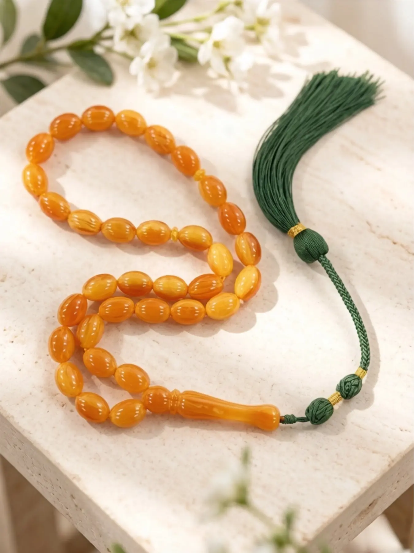 33 Beads Islam rosary prayer beads, 10x14mm Oval Resin Beads tasbih misbaha, Warm Honey, Handwoven Deep Jade Tassels,lightweight and durable ideal religious accessory for daily use perfect gift for Ramadan and Eid al-Fitr.