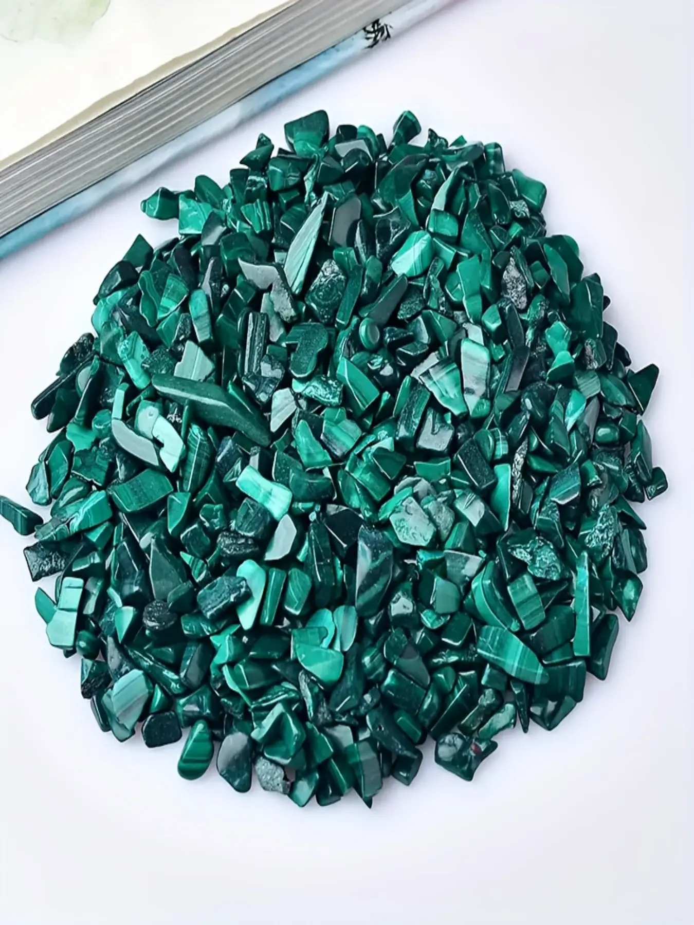 Natural Malachite Crushed Stone Pieces for Crystal Healing, Indoor Outdoor Decor, Aquarium Fillers, Vase Decoration, Succulent Pots