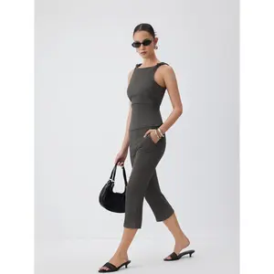 Cider Textured Boat Neck Knotted Ruched Top & Mid Rise Capri Pants Set