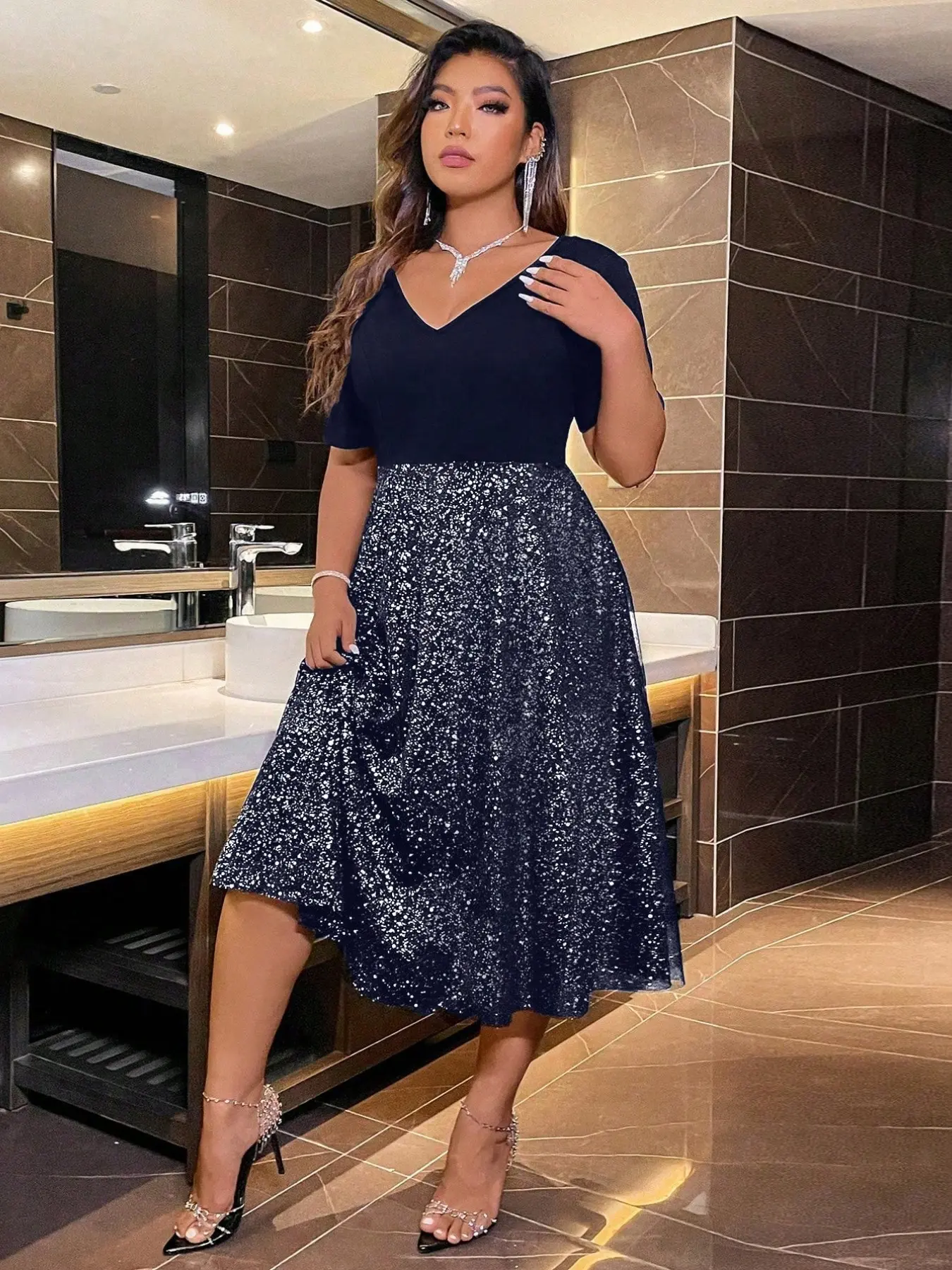 Plus Size Evening Gown, Solid Color V Neck Short Sleeve, Glitter Sequins Mesh Skirt, Elegant Formal Wedding Guest Party Dress