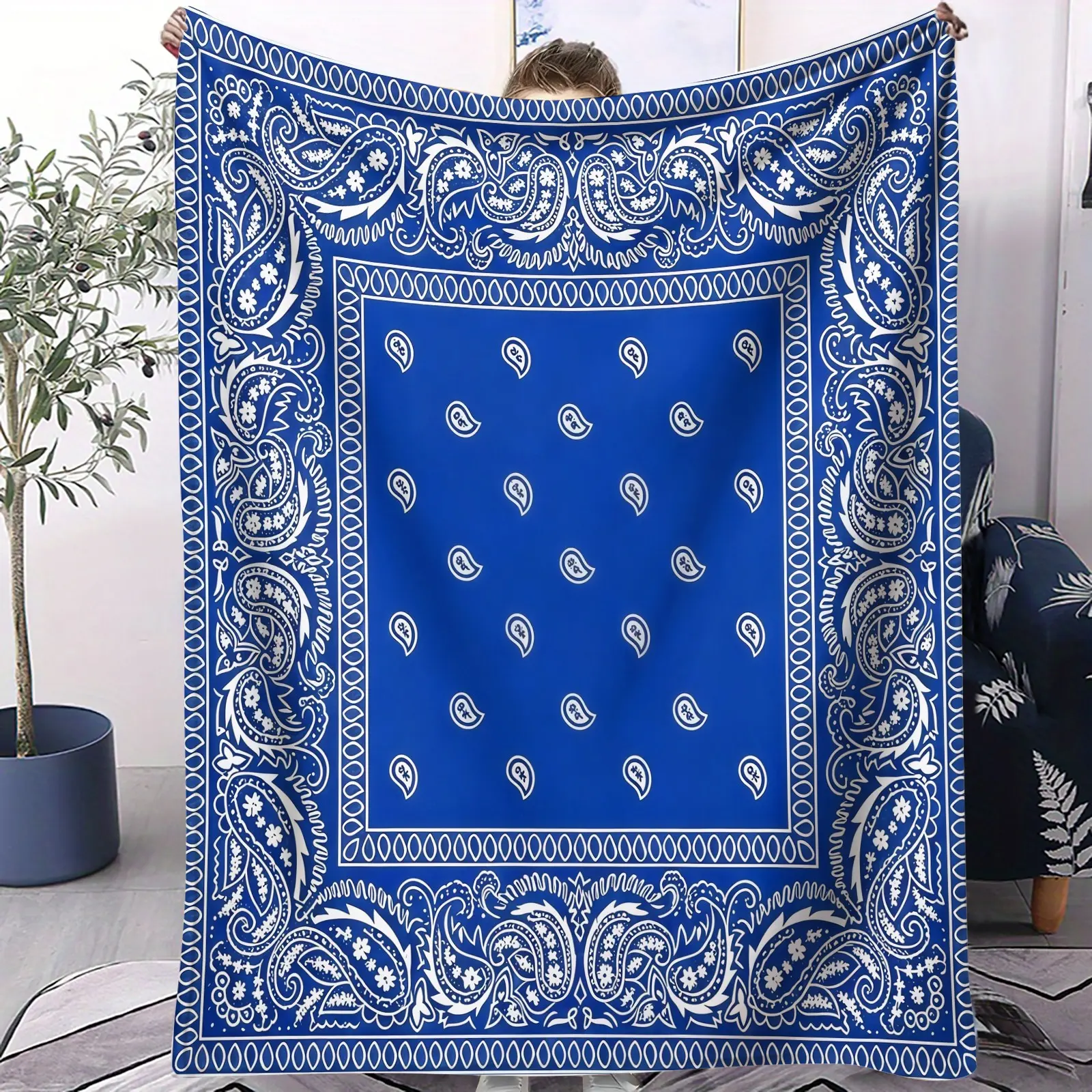 Retro Paisley Bandana Flannel Blanket, Plush Soft Warm Lint-Free, American Street Style Throw for Bed & Sofa