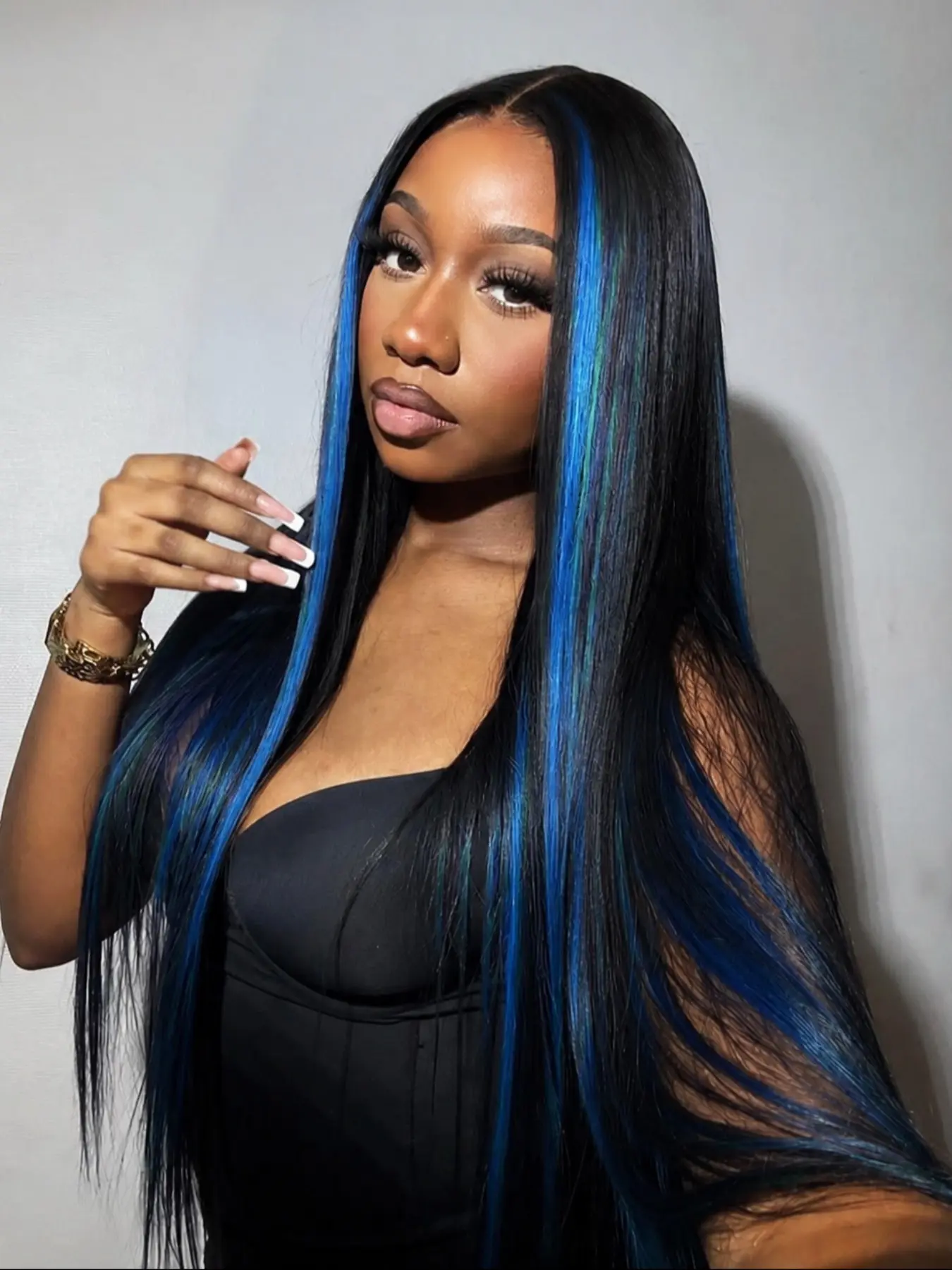 26 Inch Black with Blue and Green Highlights Lace Front Wig Heat Resistant Synthetic Hair Glueless Natural Hairline for Daily & Party Wear Lace Frontal Wigs