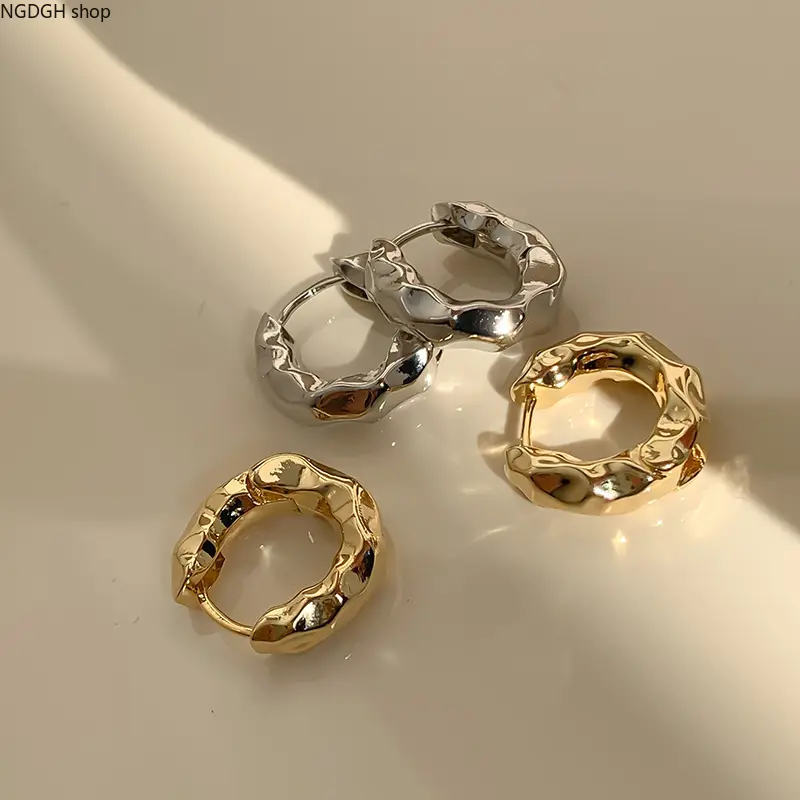 Chunky Hoops Earrings - Gold, Silver Minimalist Jewelry with Wavy Texture, Organic Shape, Daily & Party Fashion Accessory Gift for Sports & Outdoor Enthusiasts