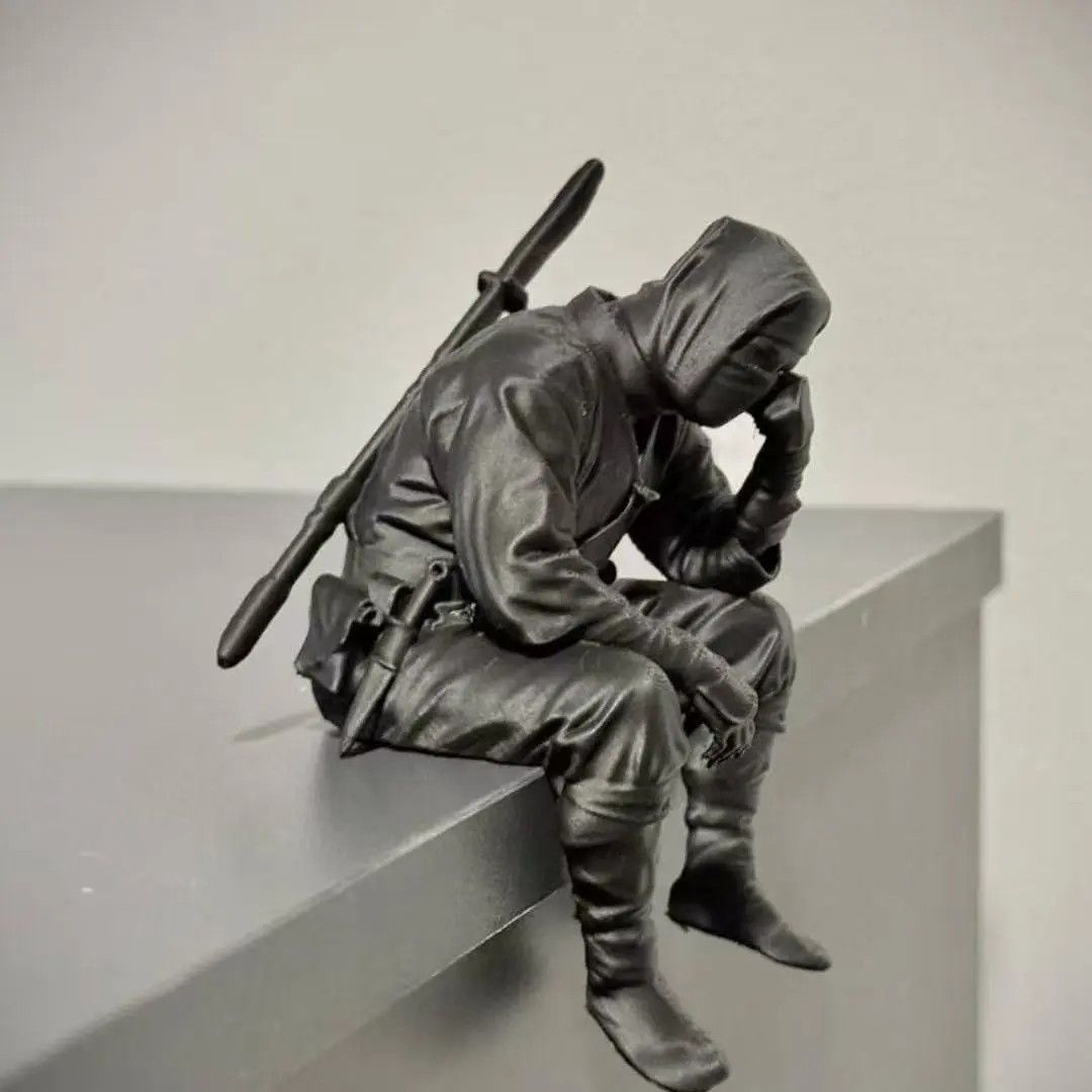 Sad Ninja Desktop Decoration Pen Holder, Creative Toy Craft Ornament, Unique Desk Accessory, Perfect for Office & Home Decor, Computer Desk Accessories