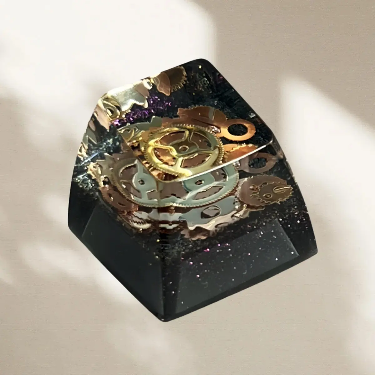 2026 New Resin-Metal Artisan Keycap, Translucent Glow-In-The-Dark Resin-Encased Metallic Element, Cross Shaft Compatible Single SA R1 ESC Keycap for Mechanical KBs, Gear Motif Unique Gaming Gift US Design DIY Bag Accessory