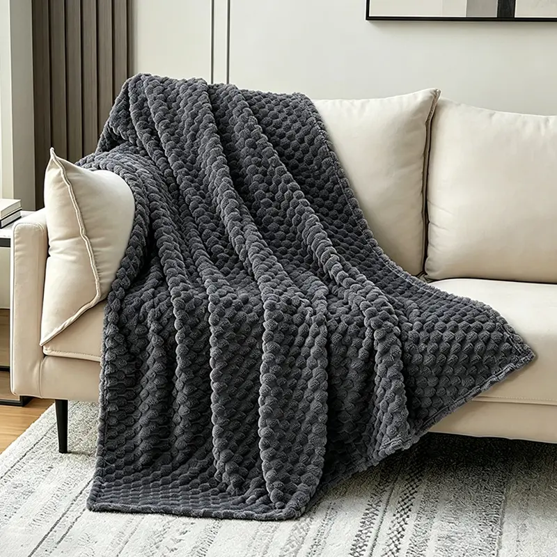 Minimalist Plain Dark Grey Raised Grain Fluffy Blanket, Gentle Skin-safe Fuzzy Plush Bed Cover, Lightweight Breathable Warm Cozy Blanket Throw for Couch Bedroom Guest Room Indoor Relaxation All Seasons