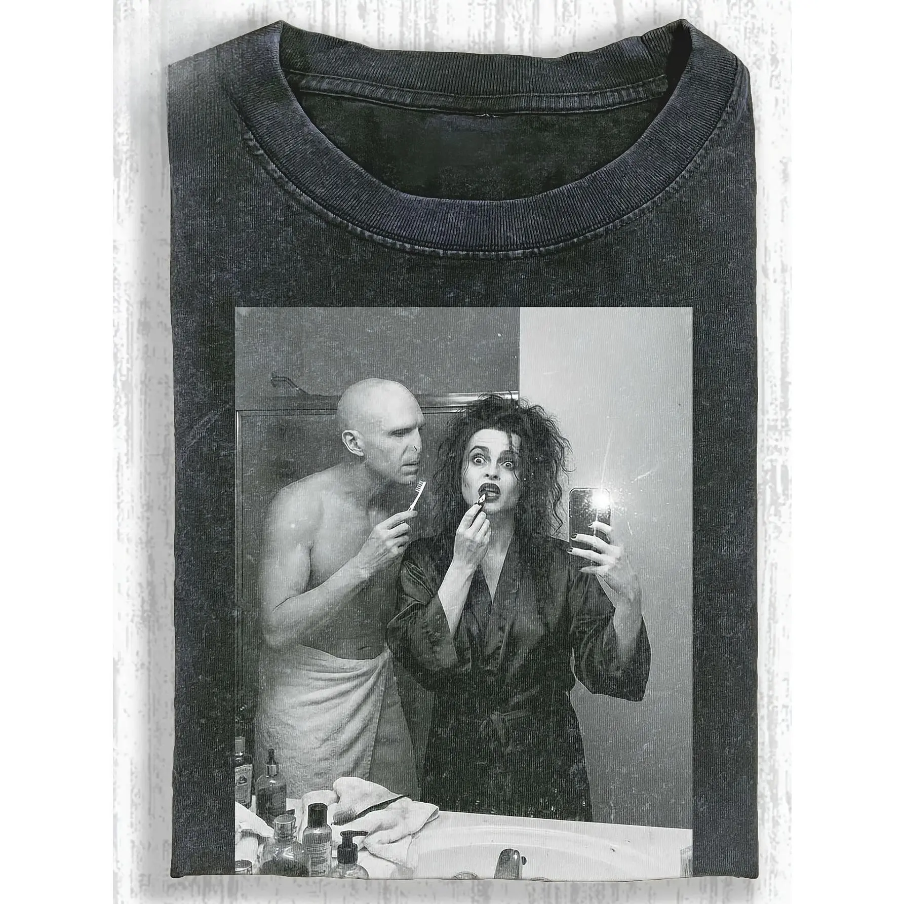 Voldemort Bellatrix Bathroom Meme Washed Men's T-shirt, 230g Pure Cotton, Men's Summer Clothing, Vintage Distressed Style, Men's Gift, Casual Outing And Vacation, PLUS SIZE