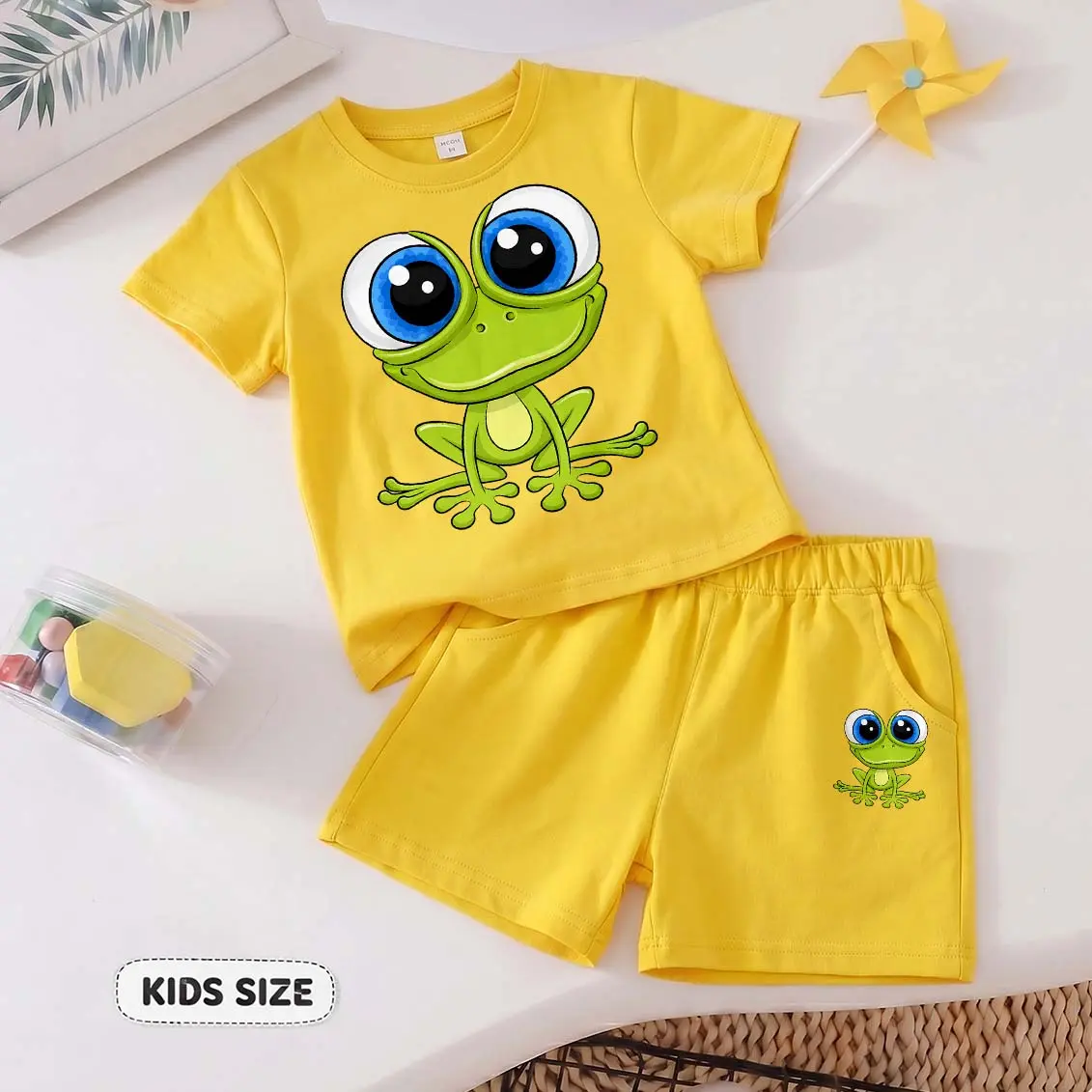 Kids' 2-Piece Outfit Set, Casual Cartoon Frog Print Short-Sleeve T-Shirt & Elastic Waist Shorts, Breathable Summer Clothes for Everyday Wear, Comfortable, Printed
