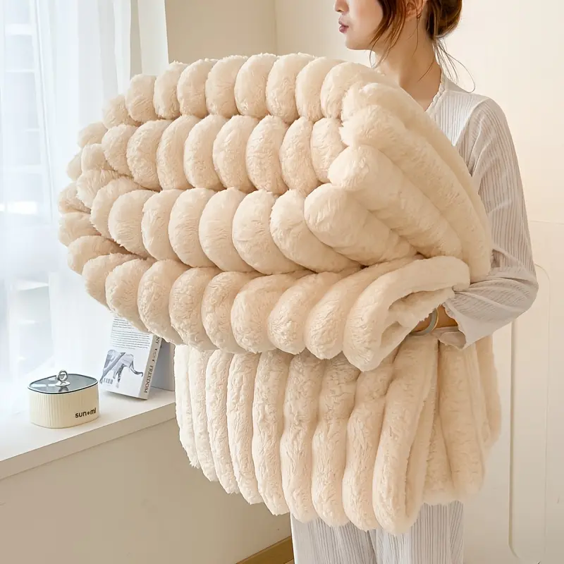 Warm and Cozy Flannel Striped Throw Blanket, Faux Rabbit Fur Blanket, Soft and Warm Sofa Blanket, Suitable for Naps, Office, Outdoor Camping, and Sofa Naps, a Versatile Striped Pattern Gift Blanket for All Seasons and Holidays