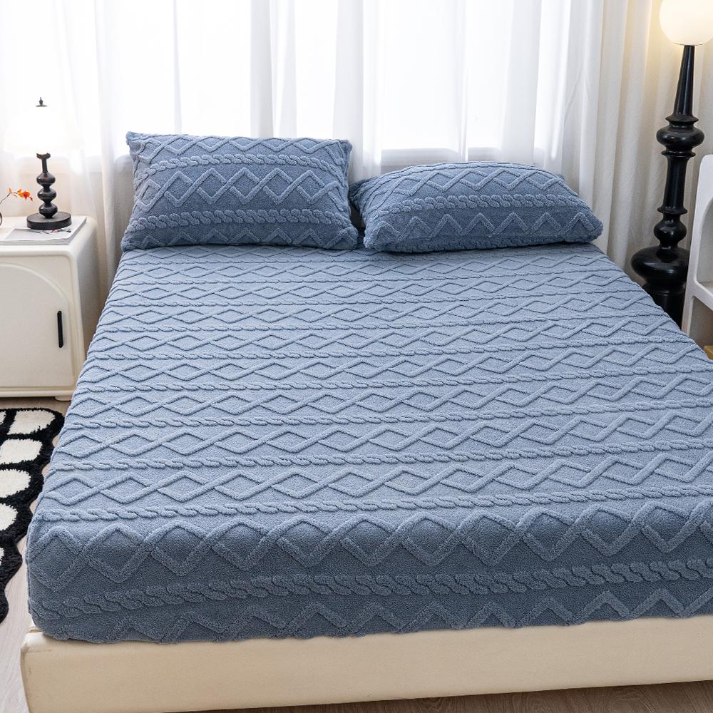 Premium Velvet Fitted Sheet Set 3PCS/4PCS, Ultra Soft Cloud-Like Feel, Breathable Lightweight Bedding for Spring Summer, Deep Pocket Full Elastic Non-Slip Fit, Shrink Fade Resistant, Hotel Dorm Home Use