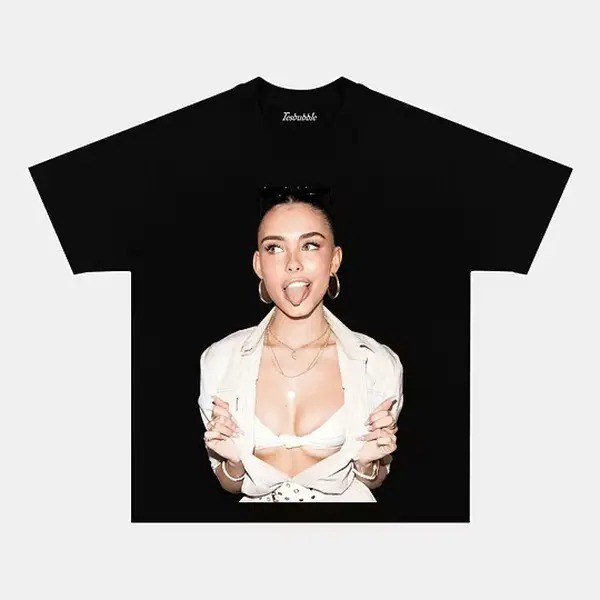 Men's Retro Madison Beer Pop Singer Graphic T-Shirt - Oversized Relaxed-Fit Short-Sleeve Seamless Heavyweight Cotton Apparel, White Outfit Bust Portrait Design, Unisex Top for Madison Beer Fans, Ideal Gift, Breathable