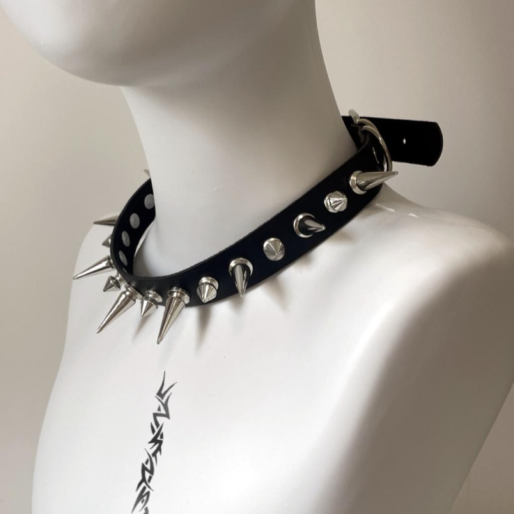 2pcs Women Punk Rivet Necklace Y2K Girl Harajuku Gothic Black Choker Necklace Spicy Girl Collarbone Chain Rock Neck Chain Jewelry