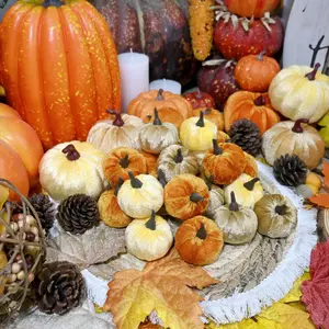24pcs Artificial Velvet Pumpkin Decora, Halloween Thanksgiving Fall Home Decor, Rustic Farmhouse Wedding Harvest Christmas Decor