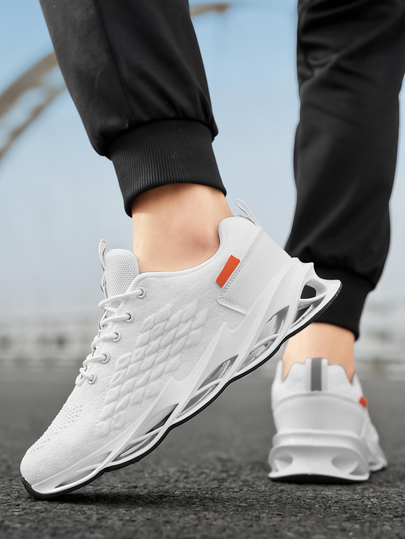 DAFK Blade Snake Year Limited Edition, Celebrating the Year of the Snake, Comfortable and Versatile, Shock-absorbent, Wear-resistant, Supportive, Low-cut Casual Running Shoes for Men