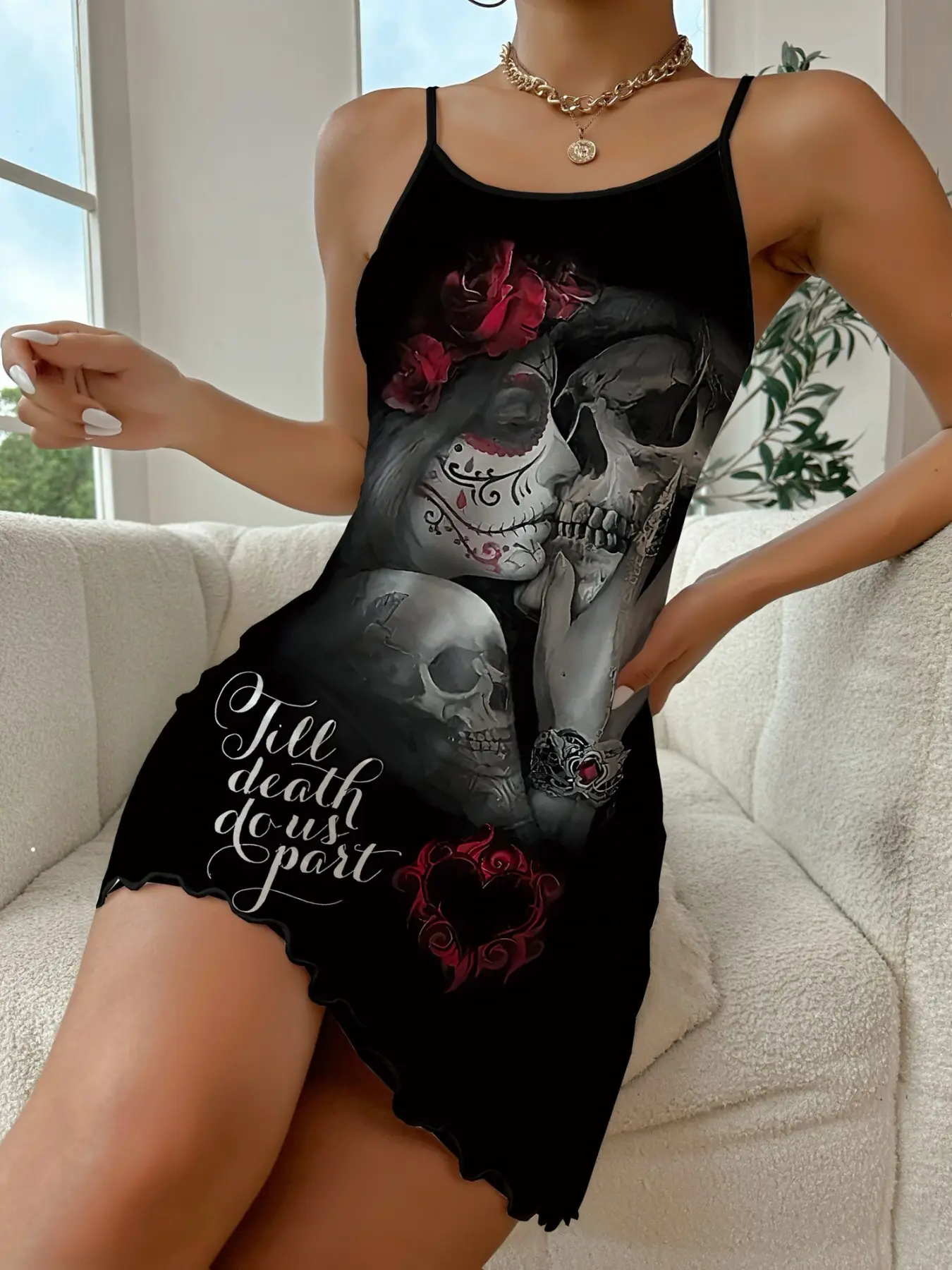 Women's Gothic Sleep Dress with Heart Rose Letters and Skull Design, Halloween Theme Cold Style Tank Top Nightgown Chemise, Dark Fashion Comfortable