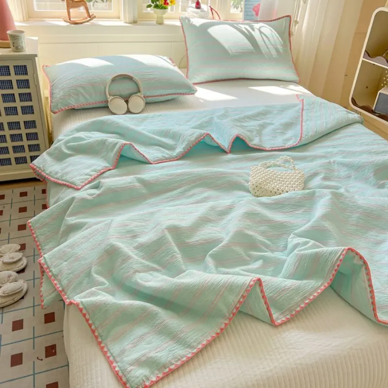 Breathable Summer Quilt, Soft Shell Embroidery Edge, Lightweight Bedding, Comfortable Sleep, Multiple Sizes Available, Lightweight Bed Coverlet, Lightweight Bedspread, Soft Embroidered Quilt, Soft Quilts Bedspreads