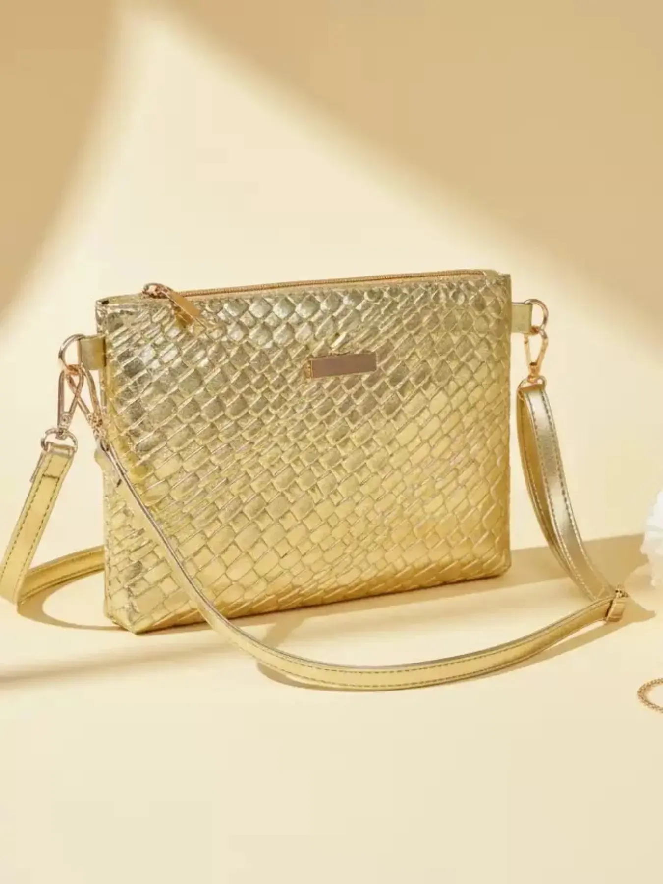 Gold Crocodile Embossed Minimalist Handbag Sling Bag Fashion Crossbody Bags with Metal Chain Strap and Coin Pouch for Women Girls Evening Party Shopping Daily Commute Travel Wedding Fashionable Bag Crossbody Shoulder Bags