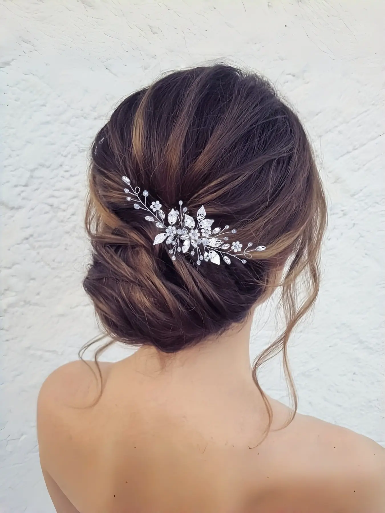 Elegant Pearl Floral Flower Hair Comb for Women, Perfect for Weddings, Parties, Diwali, Valentine's Day, Christmas, Retro Romantic Gift