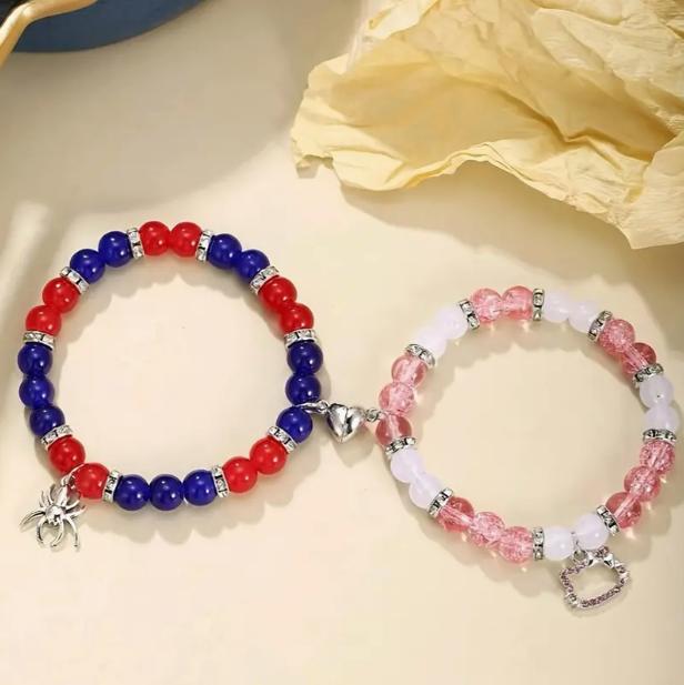 2 Cute Punk Style Glass Bead Bracelets With Spider & Cat Charms, Adjustable Magnetic Fashion Wrists Bands for Women, Ideal for Daily Wear & Christmas Birthday  Anniversary Gifts