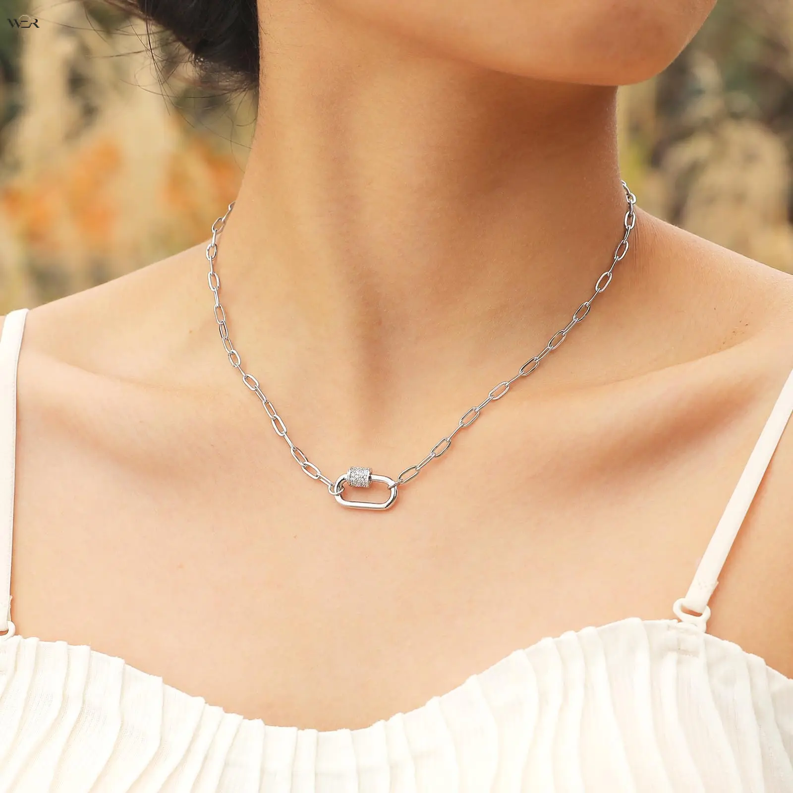 Women's 2-Tone Paperclip Cubic Zirconia Necklace, Pave CZ Carabiner Lock, Adjustable 40-45Cm Stainless Steel Durable Fashion Accessory, Minimalist Daily Wear Gift, Cubic Zirconia Necklaces