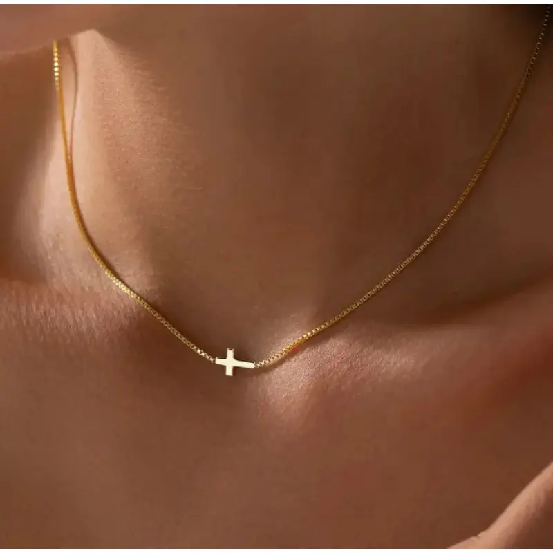Dainty Sideways Cross Necklace for Women, Minimalist Tiny Horizontal Cross Pendant Delicate Gold Collarbone Chain, Timeless Faith Christian Jewelry, Meaningful Hope Love Reminder Gift for Birthday Confirmation