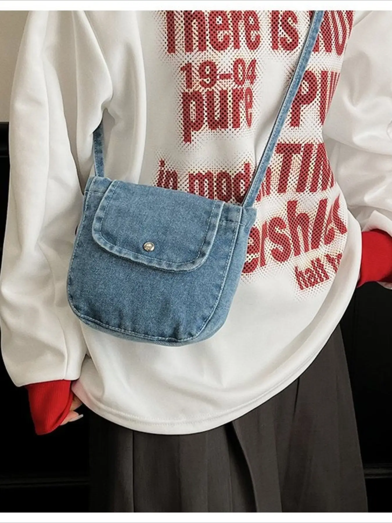 Classic Washed Denim Crossbody Saddle Bag, Light Blue/Dark Blue, Magnetic Snap Closure, Adjustable Strap, Ideal Holiday Gift for Mother’s Day Graduation Back to School Teacher’s Day Easter Christmas