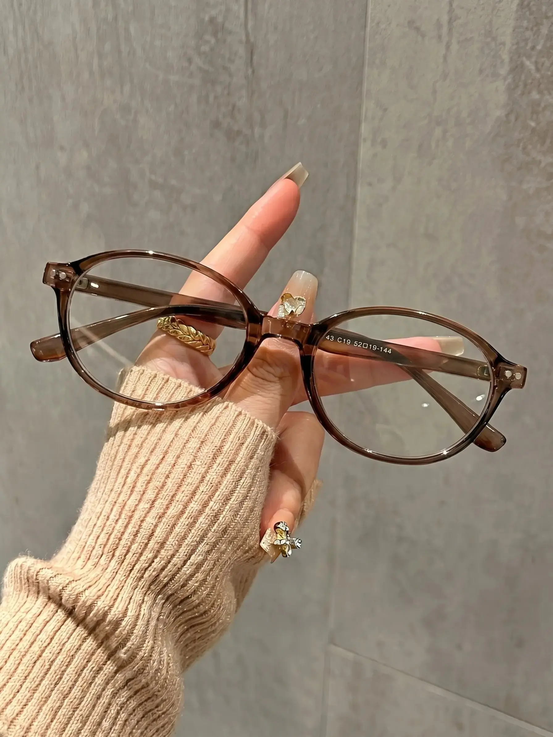 Fashionable Simple Oval Glasses, Stylish Trendy Eyewear,Lightweight Frame Design Anti-Blue Light Small Frame Unisex, Gentle Daily Casual Trendy Pair, Eyeglasses Frames