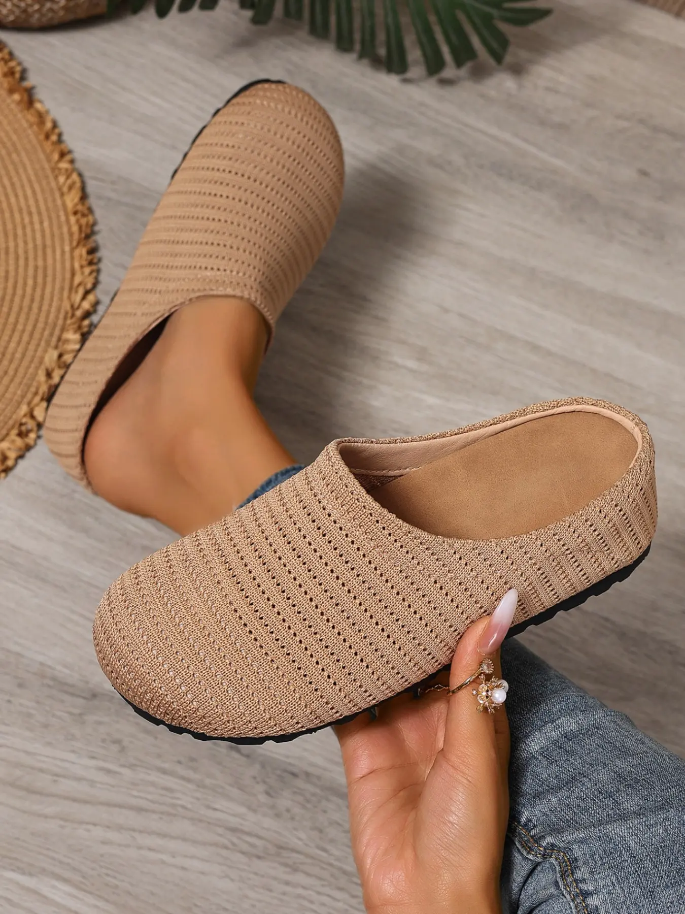 2026 New Hollow Out Flyknit Breathable Slip-On Sandals for Women, Elastic Knitted One-Step Anti-Slip Soft Sole Casual Flat Slippers