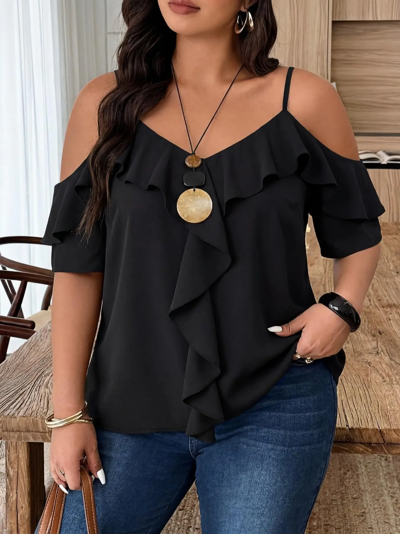 Elegant Chic Plus Size Halter Top with Ruffle Edges, A-Line Hem Shirt Style, Solid Minimalist Design, Perfect for Daily Wear, Casual, Dates, Office, Parties