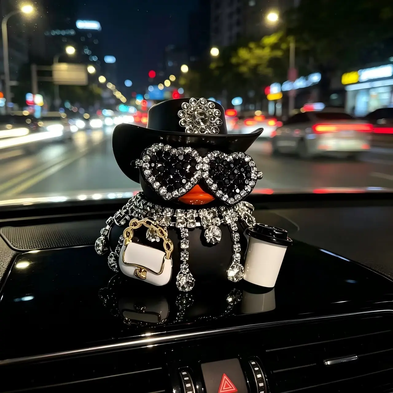 Rhinestone rubber duck with mini handbag and coffee mug decoration, sparkly dashboard duck decoration, car accessory, Car Dashboard Decorations, gift for car enthusiasts, truck drivers, girls, Vehicle Decoration, Car Dashboard Accessories