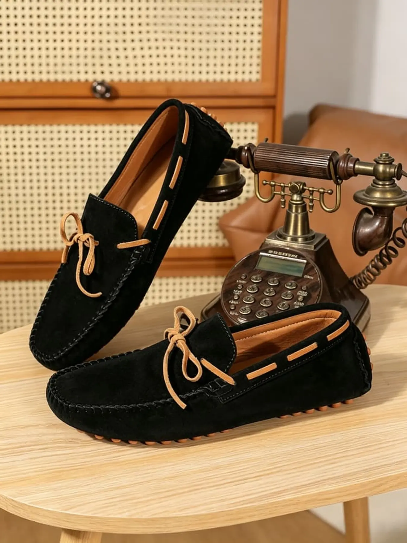 Men's casual slip-on driving loafers, suede bow upper, handmade stitching anti-slip rubber sole for business commute