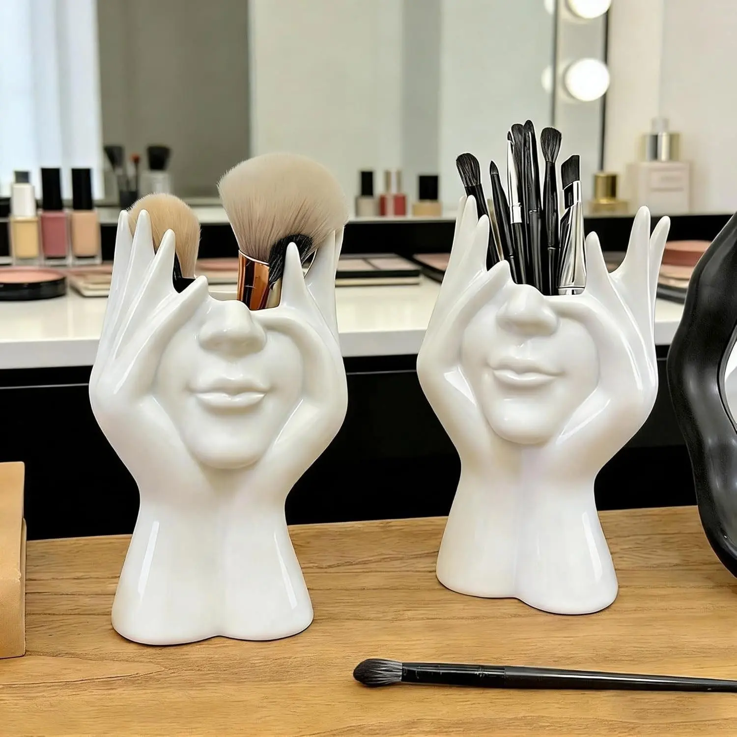 1 piece of human figure art-shaped storage box, suitable for teacher's day, birthday, Halloween, Christmas home items, student dormitory desk, stationery pen holder, makeup brush storage box, Desk Accessories