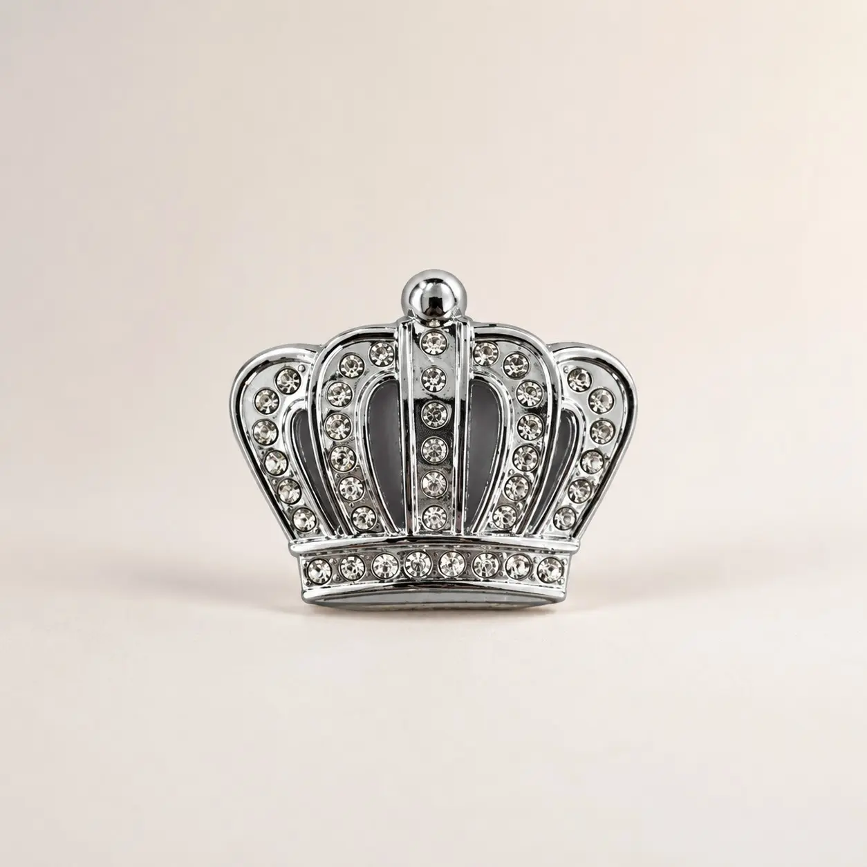 3D Rhinestone Crown Shaped Car Emblem, Bling Car Accessories, Chrome Metal Car Decal Sticker, Exterior & Interior Car Accessory, Car Stickers