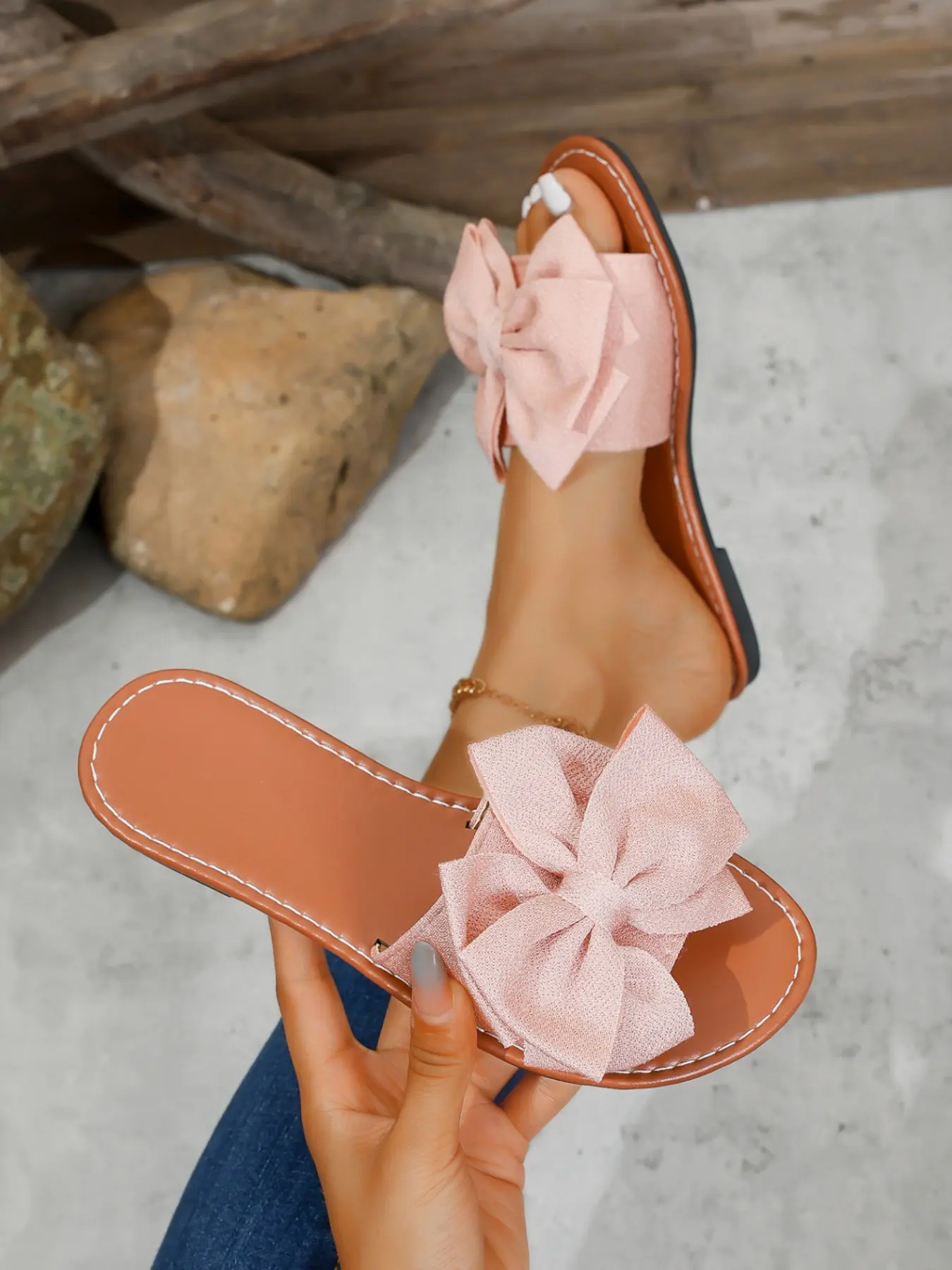 2026 Spring Summer Bestseller, 3D Large Bow Flat Sandals, Soft Fabric Bow Decoration, Vintage Stitched Sole, Comfortable Non-Slip, Versatile Open-Toe Slippers