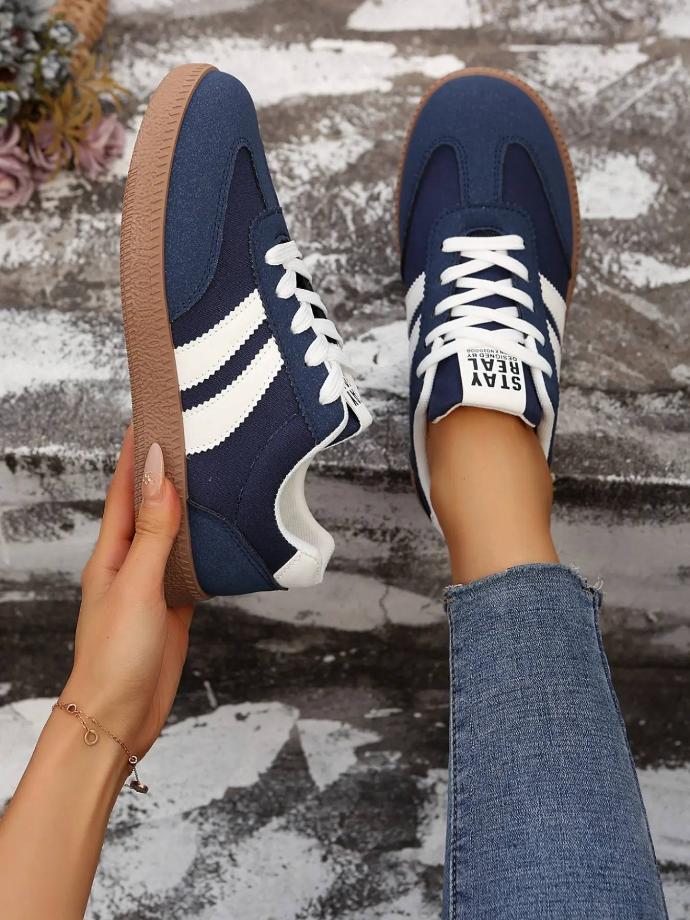 Women's Patchwork Leather Sports Shoes, Rubber Sole Design, Casual Style, Suitable for All Seasons, Perfect for Daily Wear