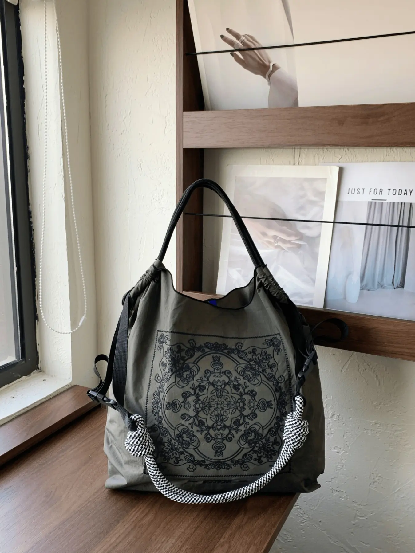 New Women's Boho Bohemian Embroidered Tote Bag, Nylon Fashionable Shopping Bag, Lightweight Foldable, Foldable Shopping Bags, Shopping Totes, Suitable for Shopping and Commuting