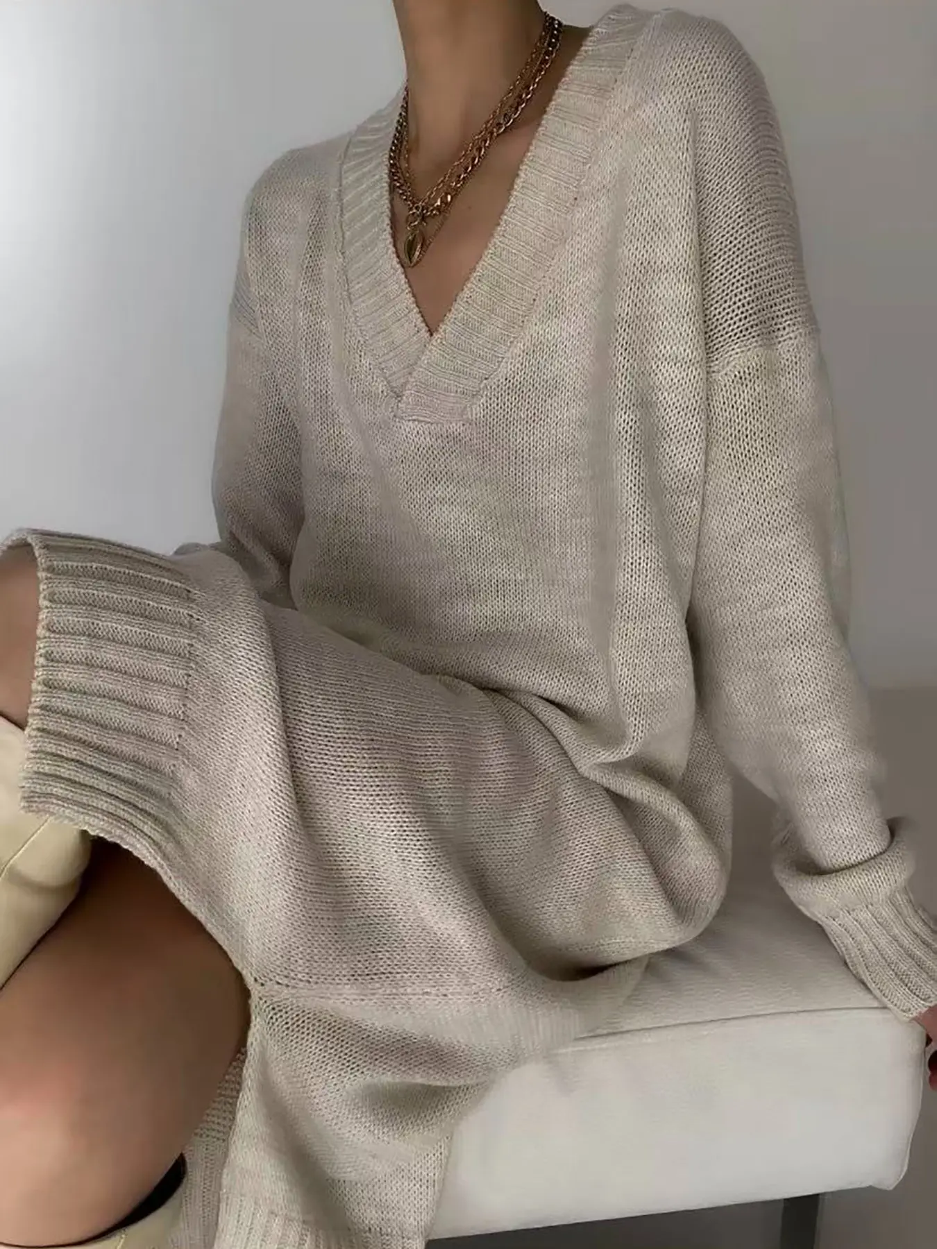 Women's Knit Dress Fall Winter New Split Design Loose Slim Round Neck Inner Sweater Dress Unique Elegant High-End Lazy Style Long Skirt Casual Wear Fit