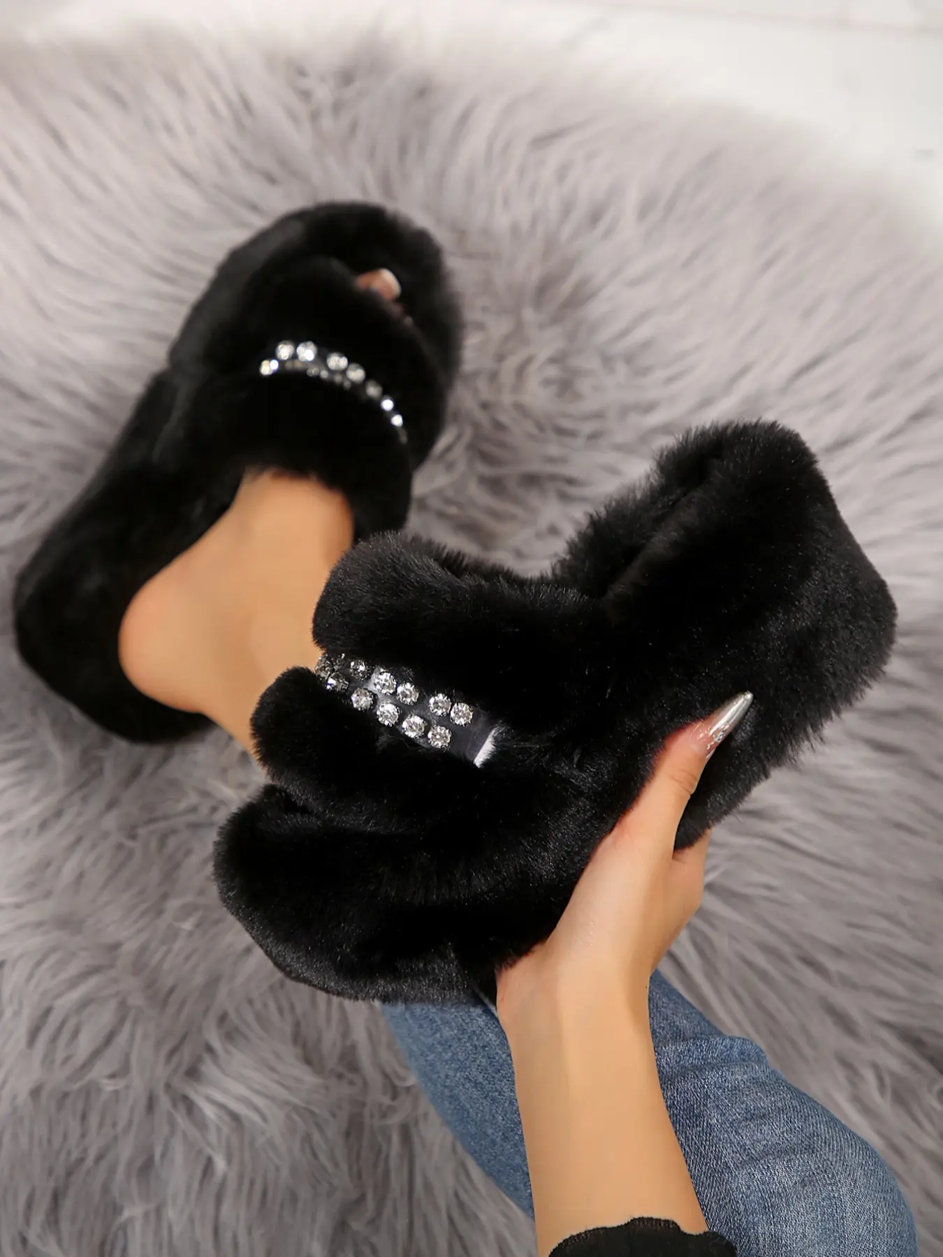 Plush Rhinestone Slippers, Soft Plush Upper, Open Toe Design, Warm & Comfortable Winter Footwear, Fashionable Home & Outdoor Wear, Fuzzy House Slippers