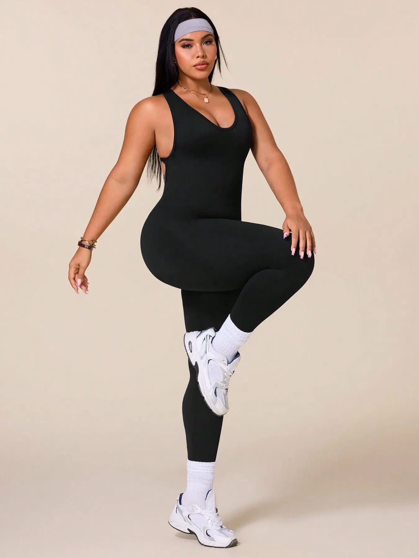 Women's Plus Size Seamless Ribbed Workout Bodysuit, Deep V Neck Cross Back Tight Shapewear, Yoga One-Piece, Curvy Fit, Solid Jumpsuits, Sporty Jumpsuit