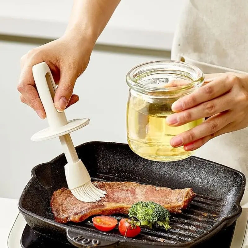 Glass Oil Brush Bottle, Adjustable Food Oil Brush, Heat-Resistant BBQ Brush, Leak-Proof, Kitchen Utensil, Barbecue Utensils for Sauce, Egg Yolk, Olive Oil