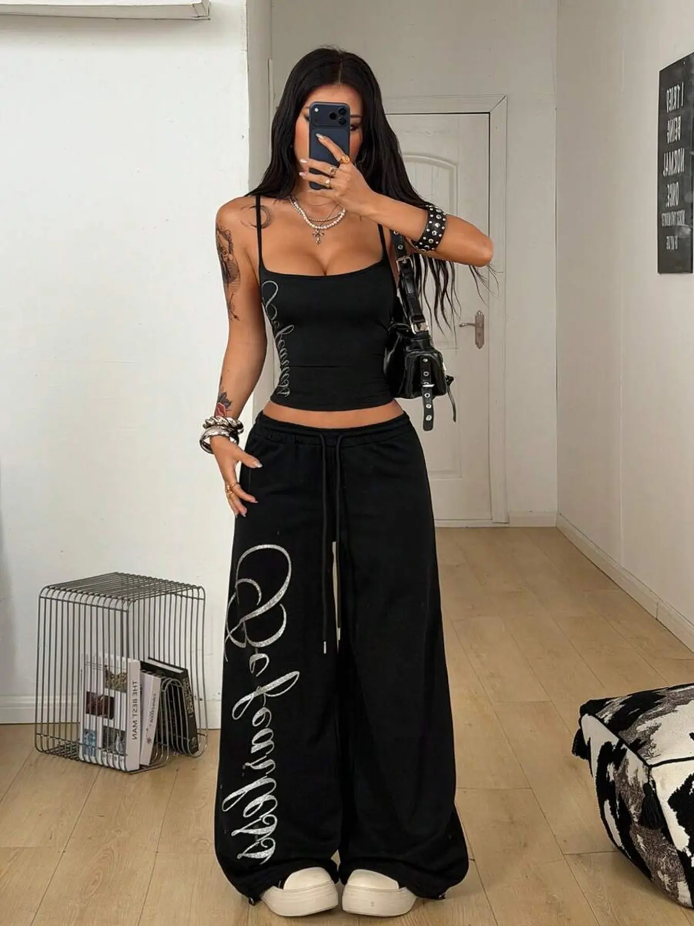 Handwritten Letter Halter Neck Top and Wide Leg Sweatpants Set, American Style Sexy Slim Fit Casual, Everyday, Two-Piece Fashion Ensemble