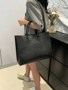 Large Capacity Faux Crocodile Grain Minimalist Oversized Tote Bag, Four Seasons Versatile Travel Shopping Single Casual Shoulder Bag, Commuter Underarm Purse, Laptop Office Bag for Women