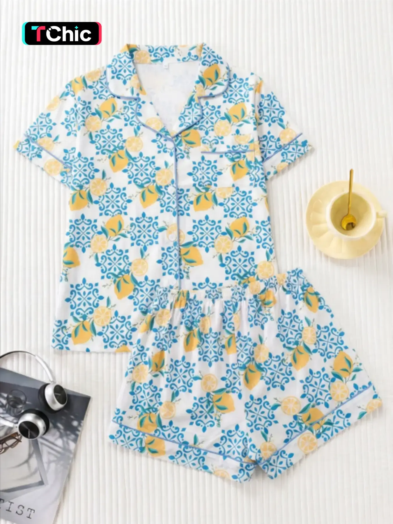 Women's Lemon Full-Print Pyjama Set, Premium Smooth Fabric, Loose Comfortable Lapel Button Short Sleeve Top and Shorts, All Seasons Home Wear, Pajamas, Nightwear
